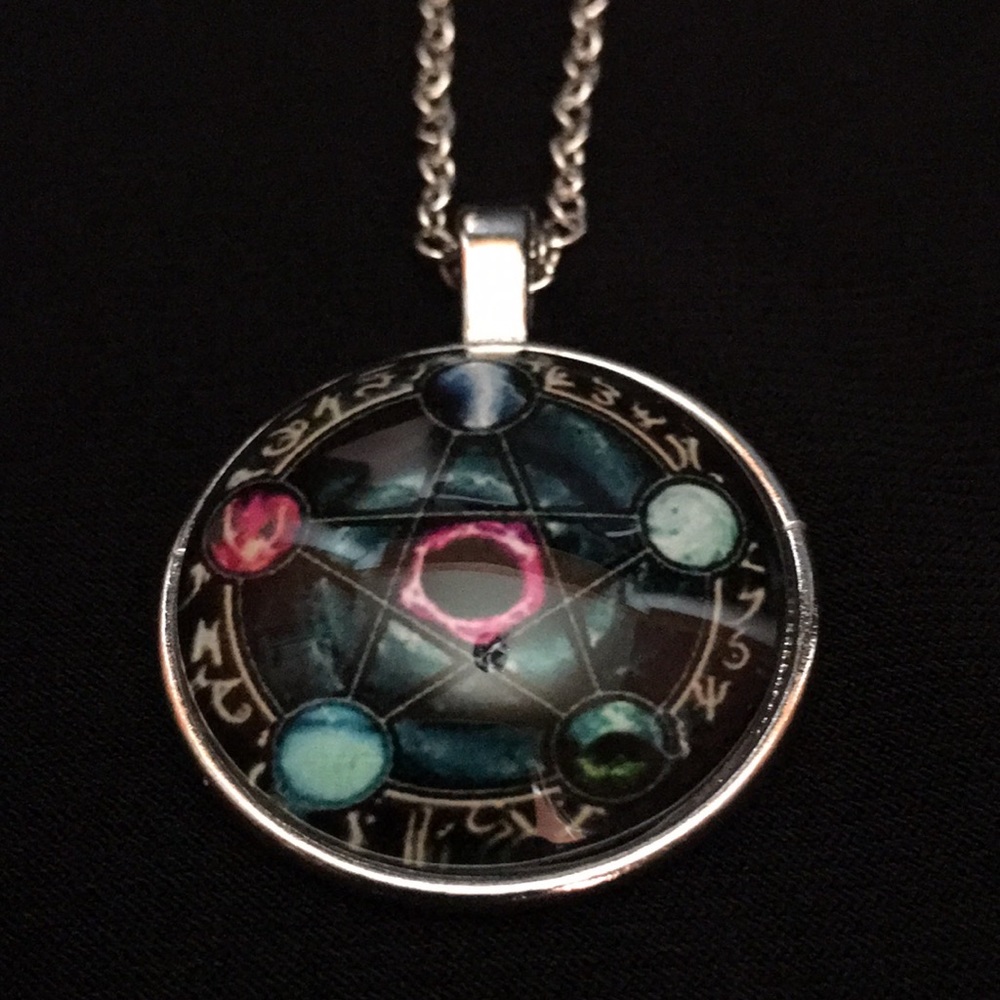 Cabochon Tibet Glass Pendant Necklace